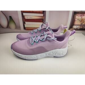 NEW Woman's Shoes - Size 6